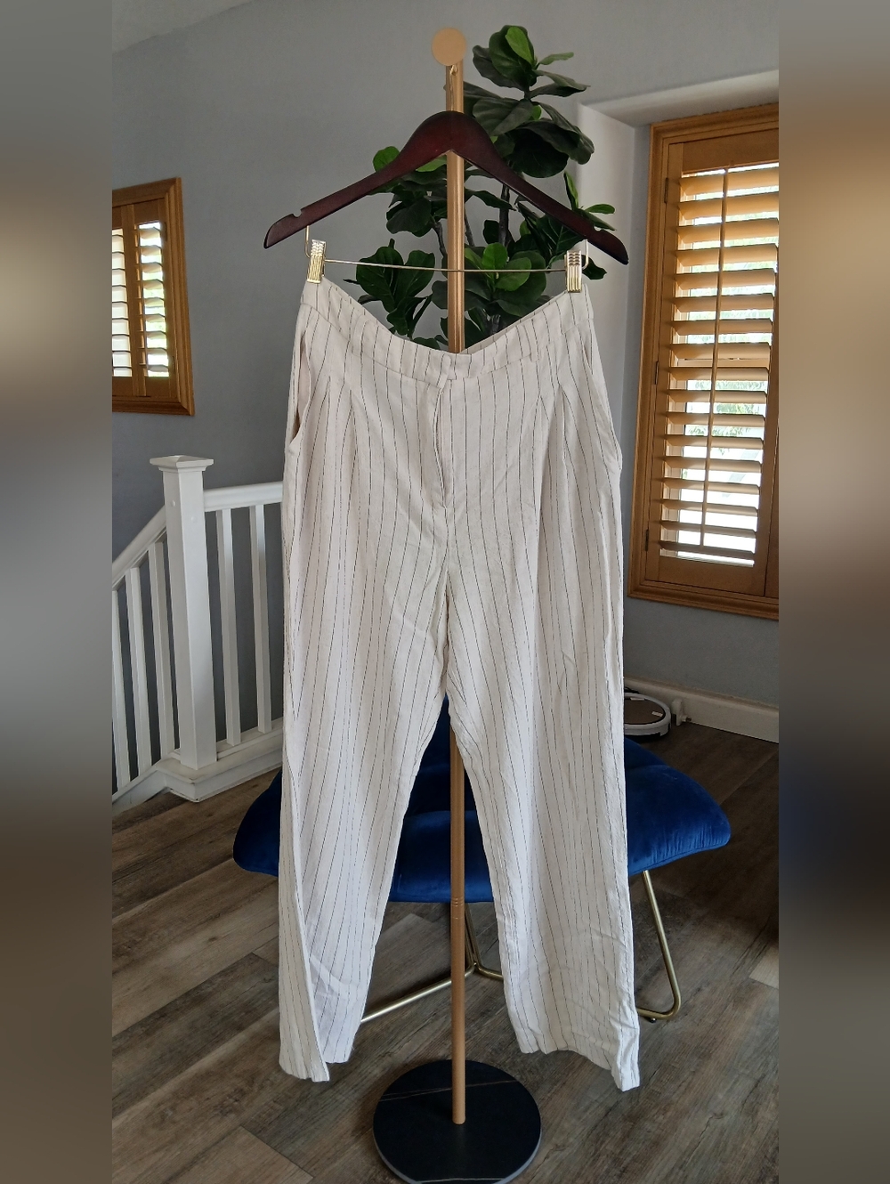 7 For All Mankind Stripe Pants. Size 10